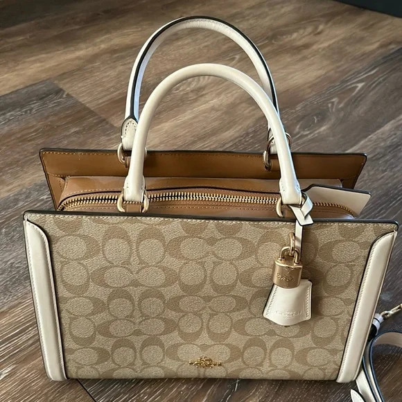 Coach Small Zoe Carryall In Signature Canvas - Picture 2 of 7